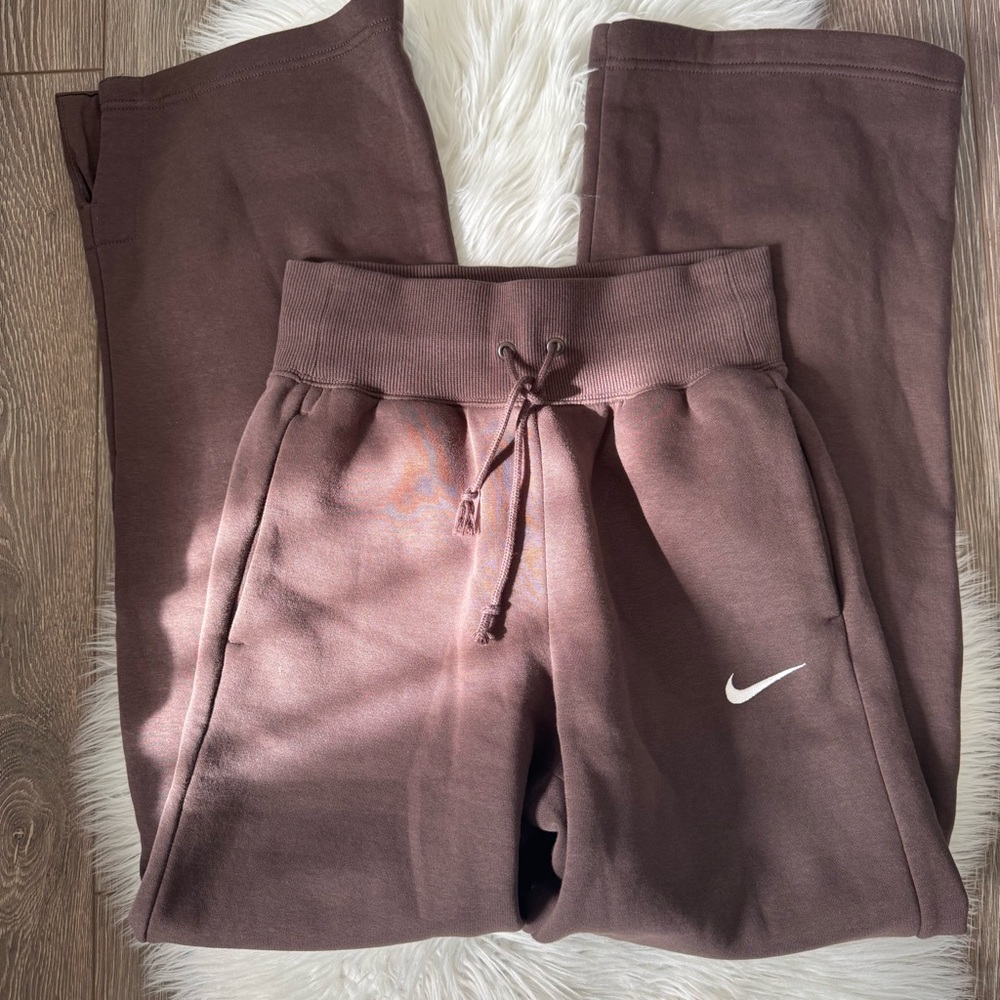 SOLD | Nike Phoenix Fleece High-Waisted Wide-Leg Sweatpants - Picture 7 of 9